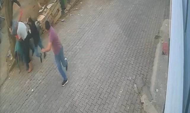 Kesilmek üzereyken kaçan boğa güçlükle yakalandı; o anlar kamerada
