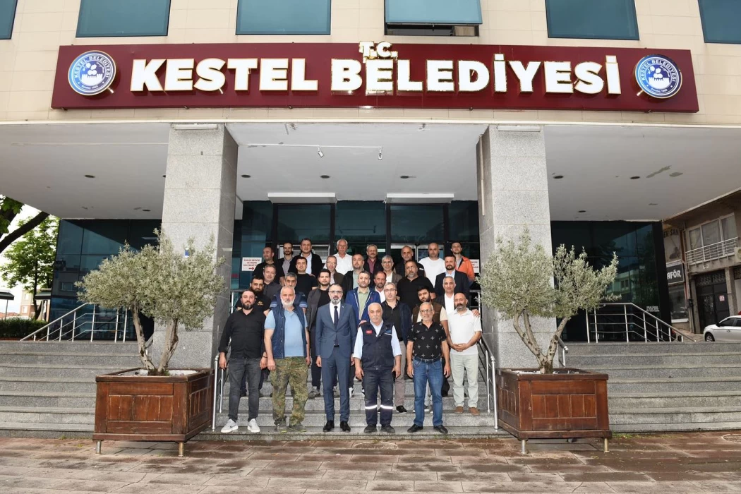 Kestel Küçük Sanayi sitesinin değerli esnafları Be...