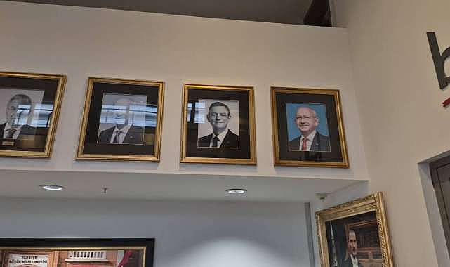 Kılıçdaroğlu’nun fotoğrafı tekrar asıldı