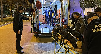 Kütahya'da 'yan bakma' kavgası; 2 yaralı