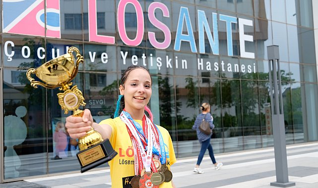 Lösemiyi yenen Kevser, dünya şampiyonu oldu