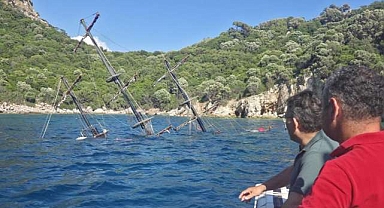 Marmaris’te tur teknesi battı