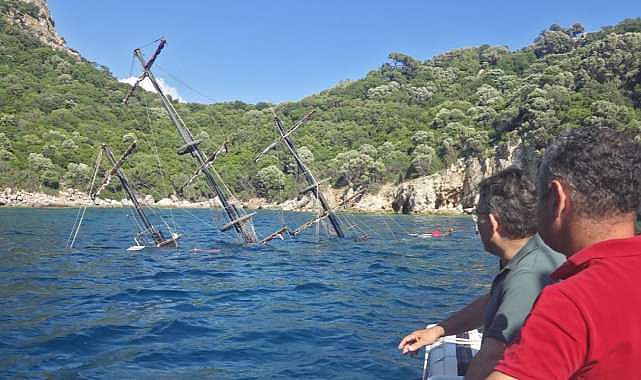 Marmaris’te tur teknesi battı