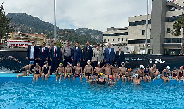 Marmaris'te sporcular için portatif havuz