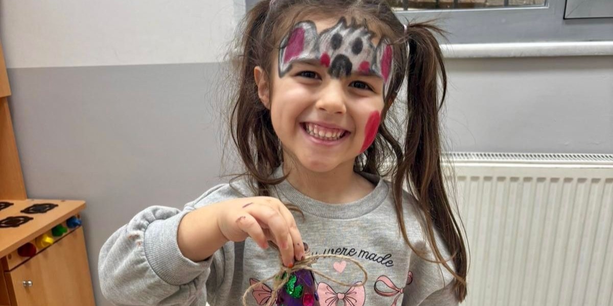 Minik Eller Renkli Dokunuşlarla Sanatla Buluştu
