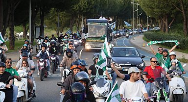 Muğlaspor tarihi şampiyonluğu kutladı