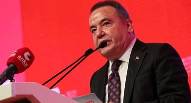 Muhittin Böcek hastaneye kaldırıldı