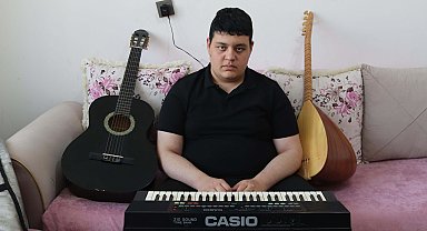 Otizmli Yusuf, müzikle hayata tutundu