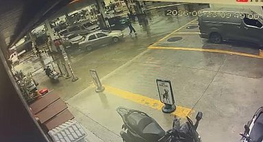 Otomobilin çarptığı yaya yaralandı, kaza kamerada