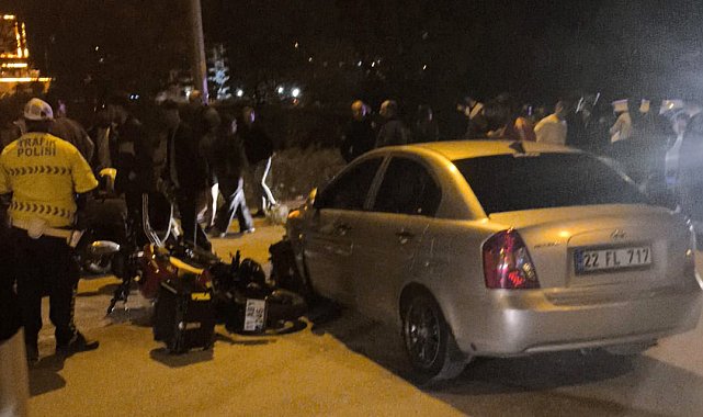 Otomobille motosiklet çarpıştı; 2 yaralı