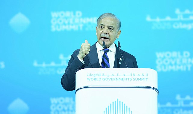 Pakistan Başbakanı Şerif'ten Trump'ın kararına destek