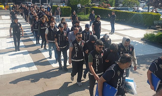 Sahte stajyerler üzerinden haksız kazanç elde eden 21 şüpheli adliyede
