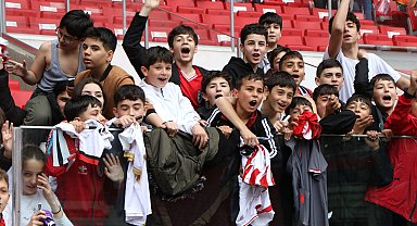 Samsunspor Başkan Vekili Bilen: Gençler bir gün Şampiyonlar Ligi müziğini Samsun'da dinleyecek