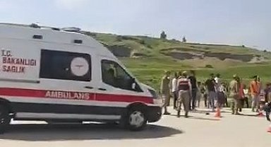 Şırnak'ta hafif ticari aracın çarptığı işçi öldü