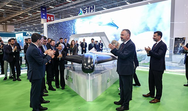 STM, uzun menzilli kamikaze İHA 'KUZGUN'u tanıttı