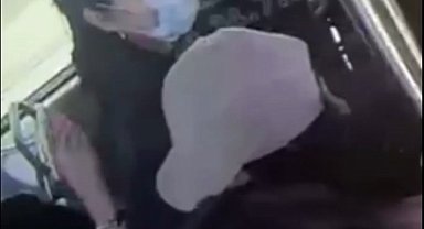 Sultanahmet'te tramvayda hırsızlık yapan yabancı uyruklu 3 kadın yakalandı