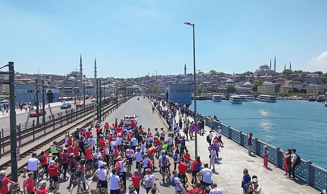 Sultanahmet'ten Dolmabahçe'ye 'Gençlik Ata'nın İzinde' bisiklet turu