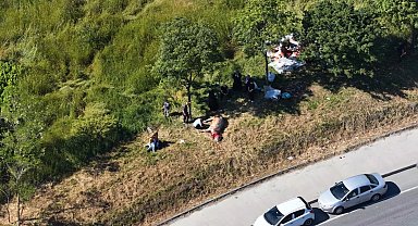 Sultangazi'de kurbanlıkları yol kenarları ve parklarda kestiler