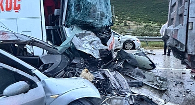 TAG Otoyolu'ndaki zincirleme trafik kazasında 1'i ağır 5 kişi yaralandı