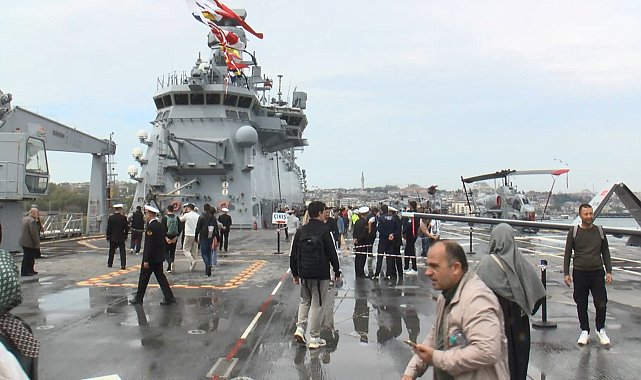 TCG Anadolu'ya ziyaretçi yoğunluğu