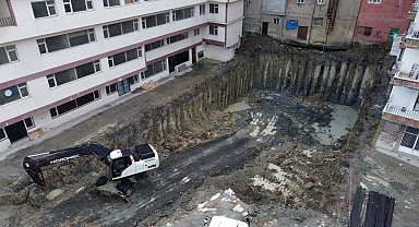 Temel kazısında meydana gelen zemin kayması nedeniyle 6 bina tedbir amaçlı boşaltıldı