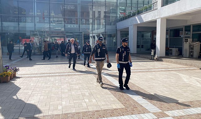 Tepebaşı Belediyesi yolsuzluk soruşturmasında gözaltı sayısı 25'e çıktı