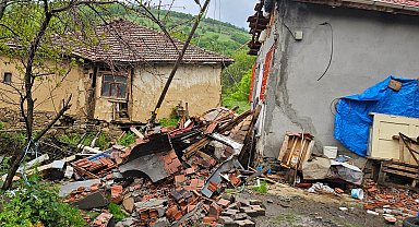 Tokat'ta sağanak sonrası heyelan: 2 ev tahliye edildi