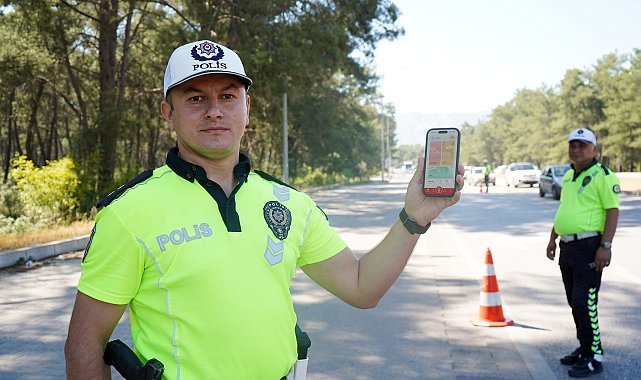 Trafik ekipleri 'Hayat 112 Acil' uygulamasını öğretti