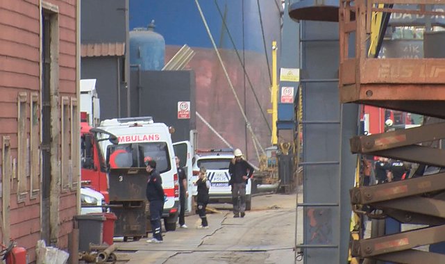 Tuzla'da tersanede bakımı yapılan gemide yangın- 1