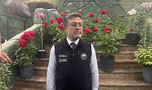 Yalova'da Geofit bahçesinde inceleme yapan Bakan Yumaklı: Yılda 2 milyar adet süs bitkisi üretiyoruz