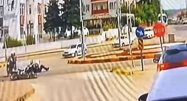 2 yunus polisinin yaralandığı kaza kamerada