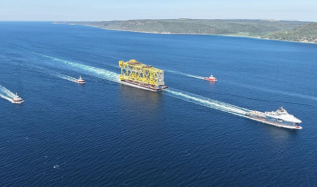 350 metrelik sondaj platform iskelesi Çanakkale Boğazı'nda