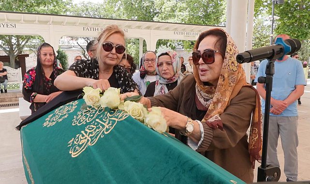 'Panter Emel' olarak bilinen oyuncu Emel Yıldız son yolculuğuna uğurlandı