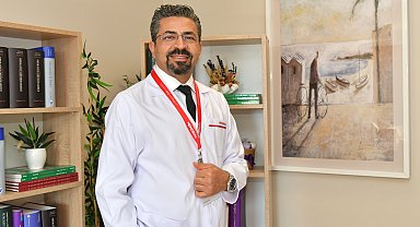 'Skolyozun erken tanısında korse ve egzersiz gibi yöntemlerle başarılı sonuçlar elde edilebiliyor'