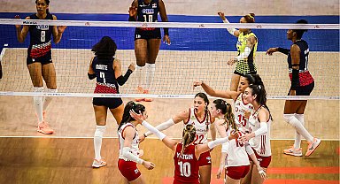 A Milli Kadın Voleybol Takımı, Milletler Ligi'ne galibiyetle başladı