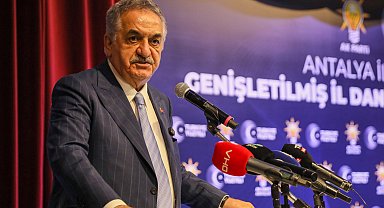 AK Parti Genel Başkan Yardımcısı Yazıcı: Rüzgara göre yönümüz değişmez