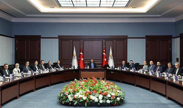 AK Parti'de MYK toplandı
