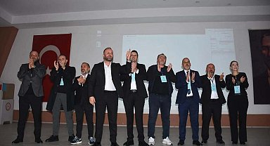 Altay'da kongre rafa kalktı