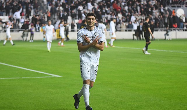 Altay'da Mehmet Nur profesyonel yapılacak
