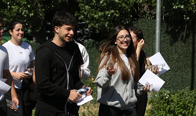 Ankara'da YKS'nin 2'nci oturumu AYT başladı