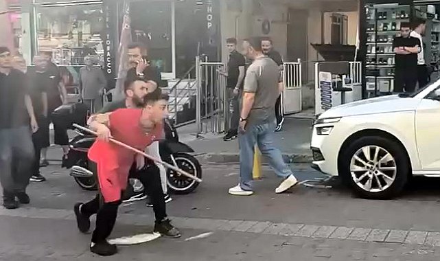 Avcılar'da tekmeli yumruklu sokak kavgası kamerada