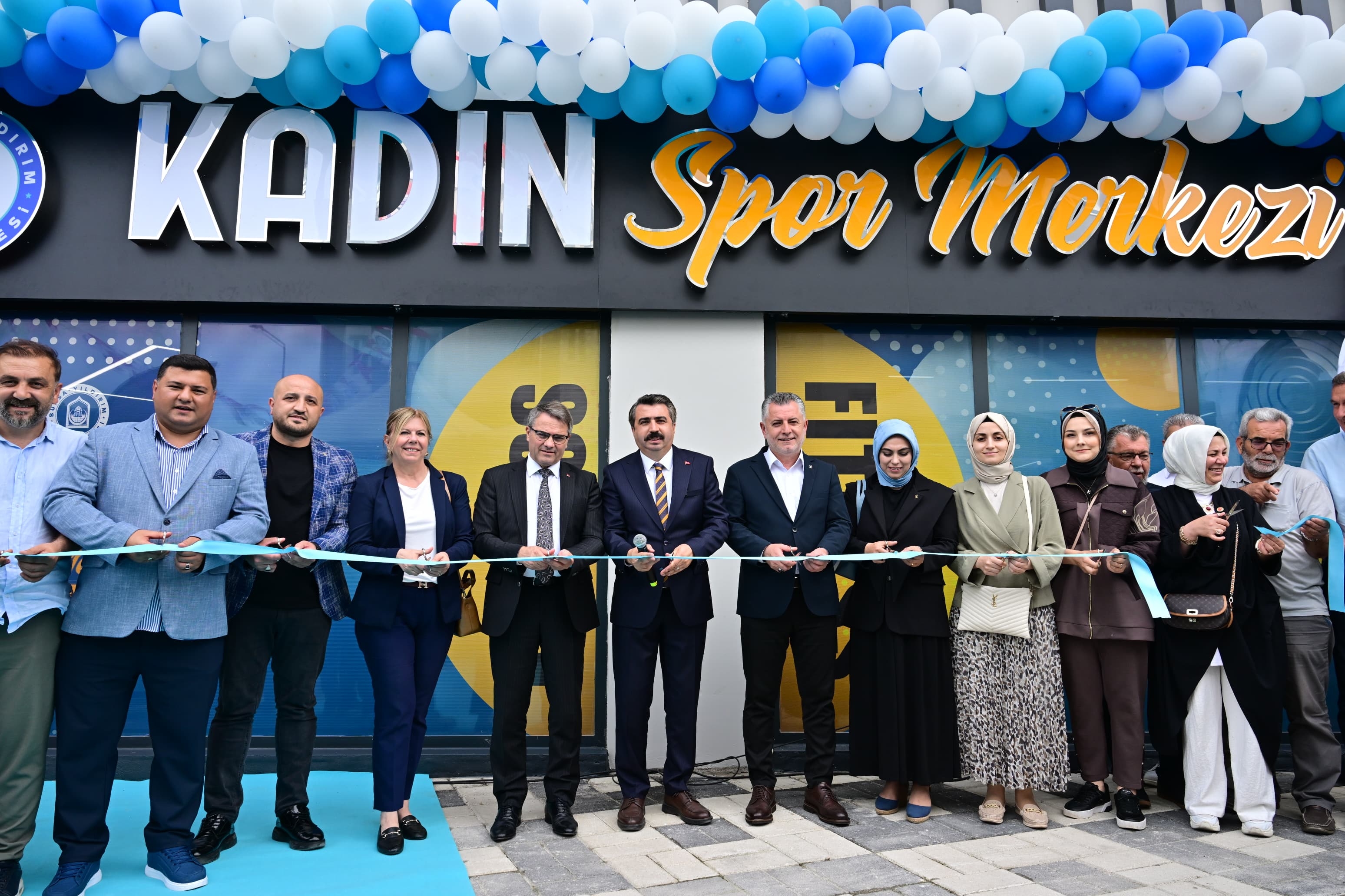 Bağlaraltı kadın spor merkezi kapılarını açtı