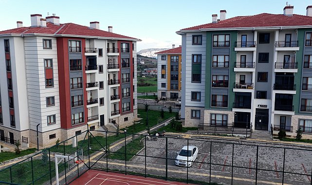 Bakan Kurum, Sinop'ta TOKİ ile ev sahibi olan vatandaşların görüntülerini paylaştı