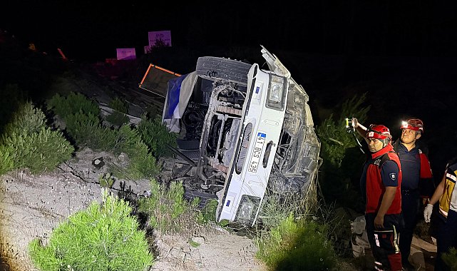 Balıkesir'de takla atan otomobilin sürücüsü öldü