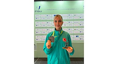 Beykoz Üniversitesi öğrencisi Elif Naz Kara'dan çifte dünya ikinciliği