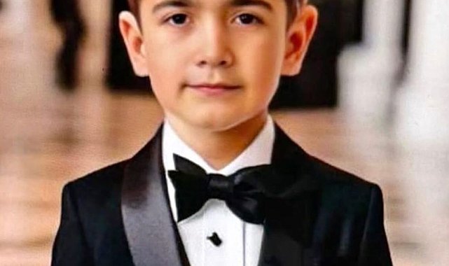 Bisikletiyle bakkala giderken kazada ölen 11 yaşındaki Alper, toprağa verildi
