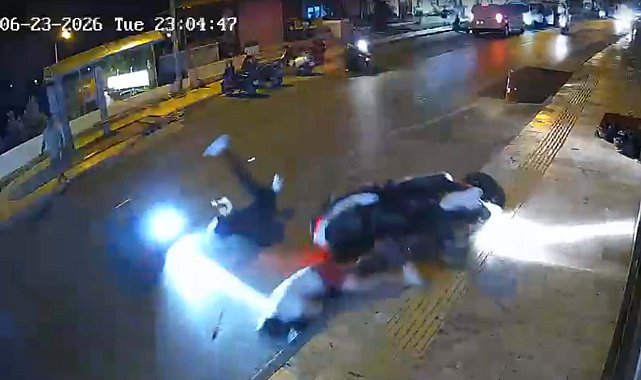 Bodrum'da 2 motosiklet çarpıştı; kaza kamerada