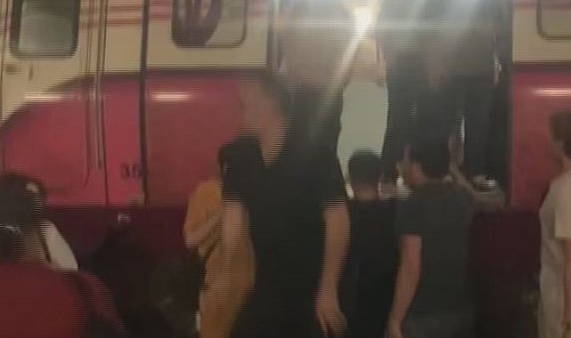 Bostancı'da metro raydan çıktı; yolcular tahliye edildi -2 Fotoğraf eklendi