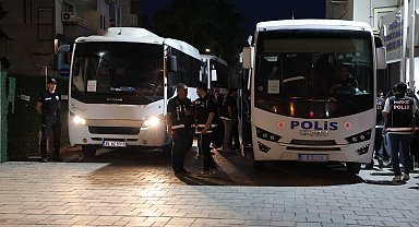 Buca Belediyesi'ne yönelik 'yolsuzluk' operasyonunda şüpheliler adliyede