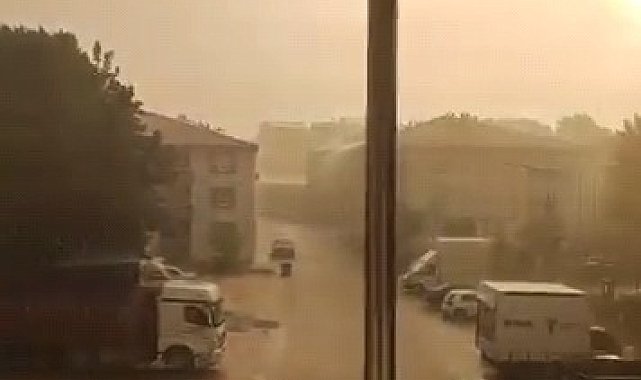 Bursa'da sağanak ve dolu yağışı etkili oldu